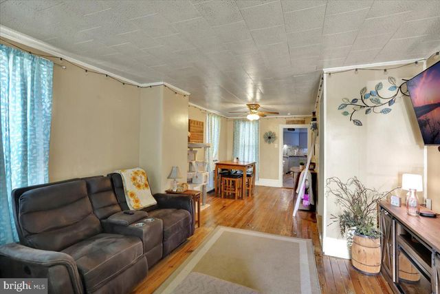 258 E WALNUT ST, Kutztown, PA 19530
