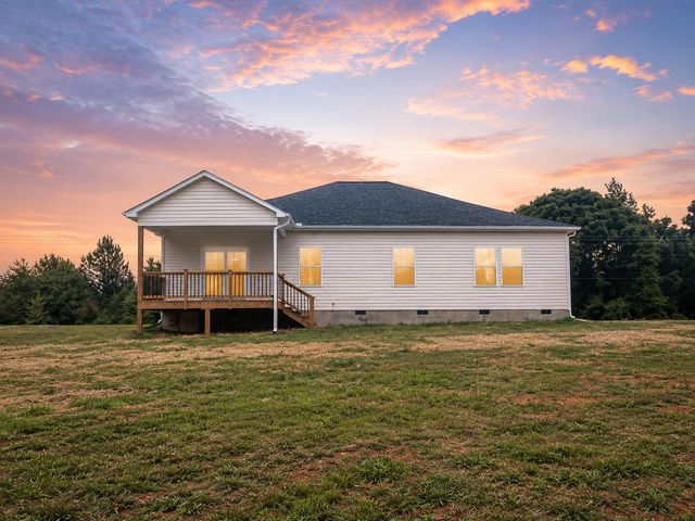 461 Cooley Springs School Road, Chesnee, SC 29323