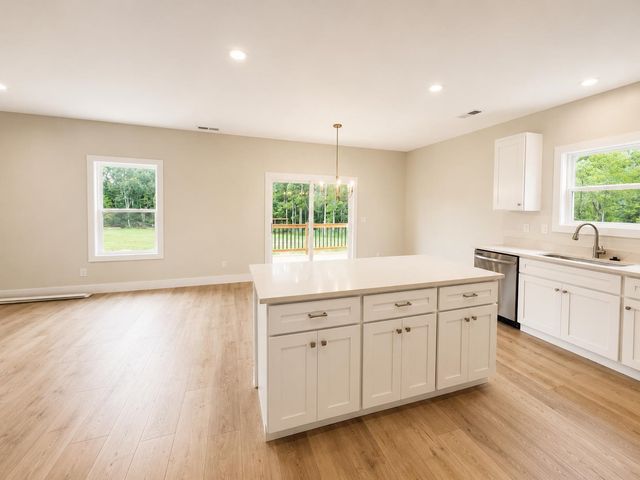 461 Cooley Springs School Road, Chesnee, SC 29323