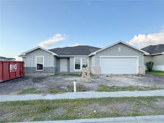 9113 Neena Dr, Corpus Christi, TX 78409