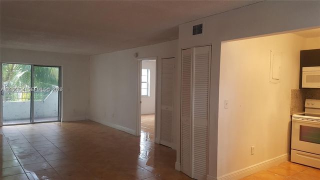 1610 Lenox Avenue 203, Miami Beach, FL 33139