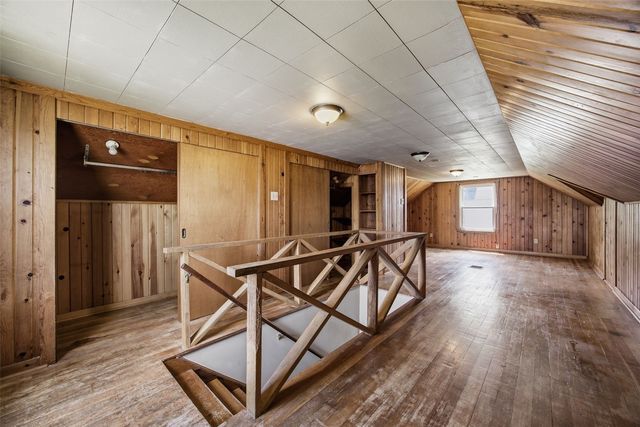 2009 3rd St SW, Cedar Rapids, IA 52404