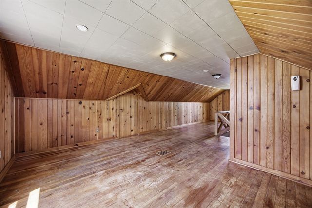 2009 3rd St SW, Cedar Rapids, IA 52404