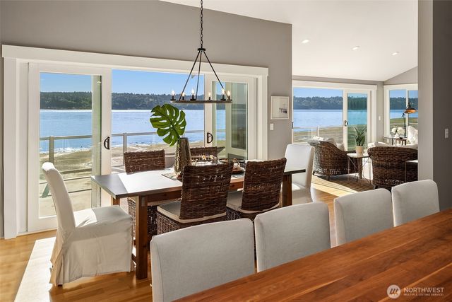 13967 SW 248th Street, Vashon, WA 98070