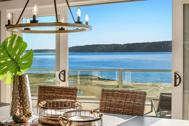 13967 SW 248th Street, Vashon, WA 98070