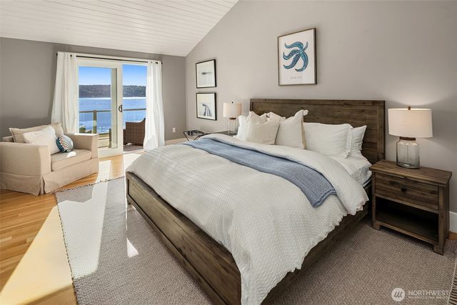 13967 SW 248th Street, Vashon, WA 98070