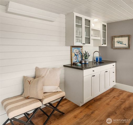 13967 SW 248th Street, Vashon, WA 98070