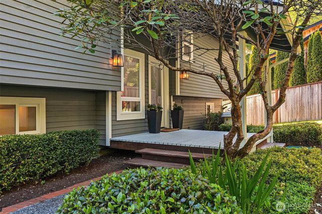 13967 SW 248th Street, Vashon, WA 98070