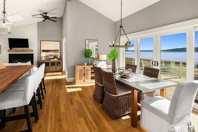 13967 SW 248th Street, Vashon, WA 98070