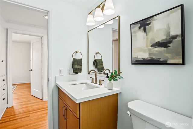3243 22nd Avenue W, Seattle, WA 98199