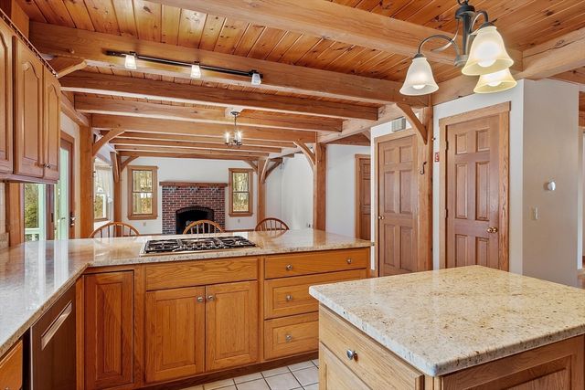 5 Blueberry Hill Ln, Westminster, MA 01473
