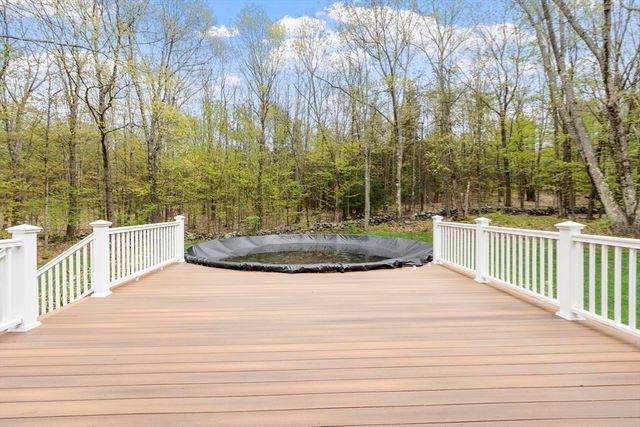 5 Blueberry Hill Ln, Westminster, MA 01473