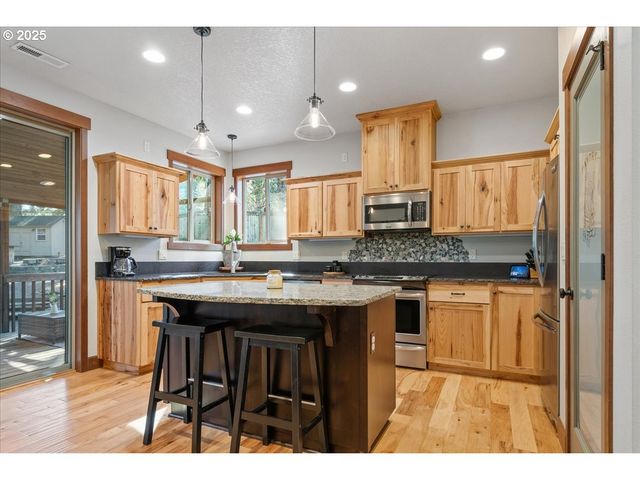 13135 Se WINSTON Rd, Damascus, OR 97089