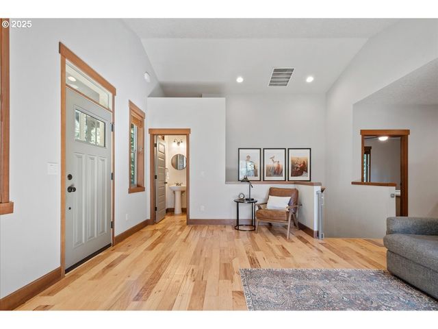 13135 Se WINSTON Rd, Damascus, OR 97089