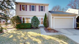 1135 Thompson Boulevard, Buffalo Grove, IL 60089