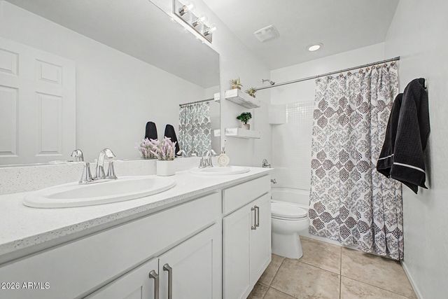 17561 W VILLA HERMOSA Lane, Surprise, AZ 85387