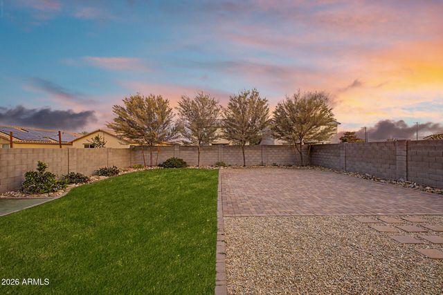 17561 W VILLA HERMOSA Lane, Surprise, AZ 85387