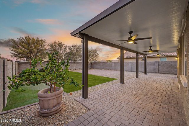 17561 W VILLA HERMOSA Lane, Surprise, AZ 85387