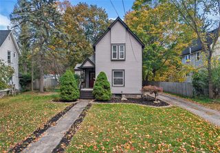 639 S Main Street, Chelsea, MI 48118