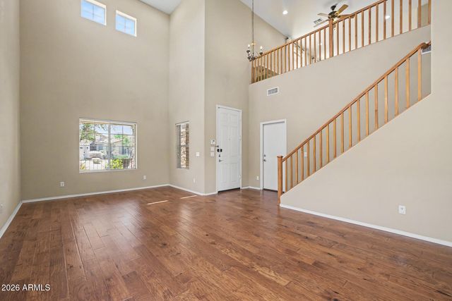 2946 E SANTA FE Lane, Gilbert, AZ 85297