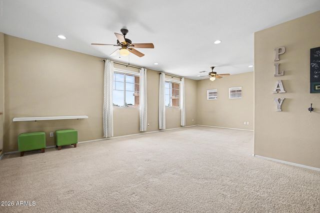 2946 E SANTA FE Lane, Gilbert, AZ 85297