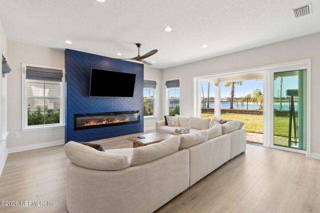 401 MARQUESA CIR Circle, St. Johns, FL 32259