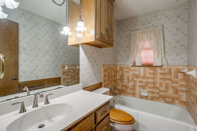 1288 Fm 67, Covington, TX 76636