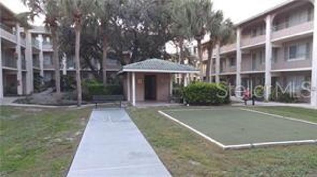 133 OYSTER BAY CIRCLE 330, Altamonte Springs, FL 32701