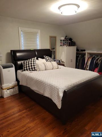 576 Ridgeland Terrace, Englewood, NJ 07631