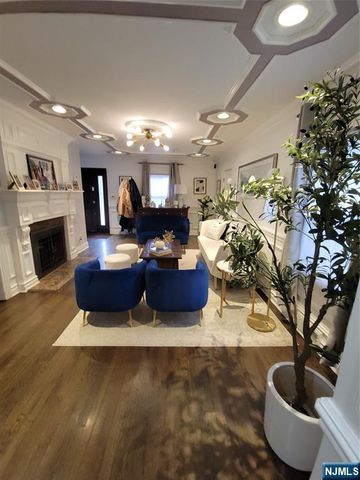 576 Ridgeland Terrace, Englewood, NJ 07631