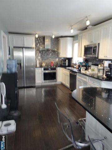 576 Ridgeland Terrace, Englewood, NJ 07631