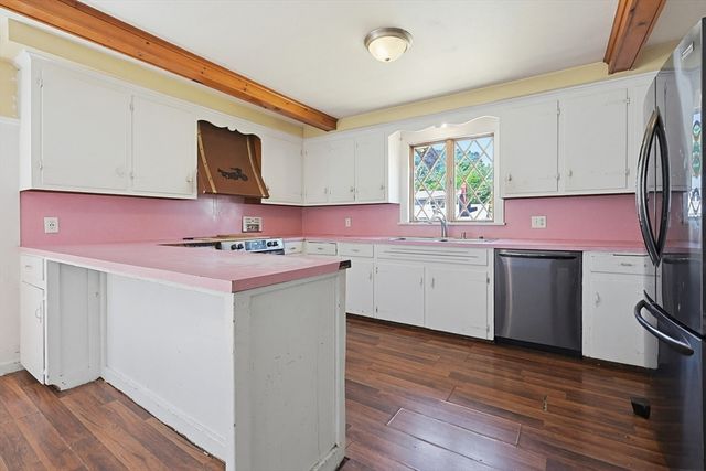 299 Broadway, North Attleboro, MA 02760