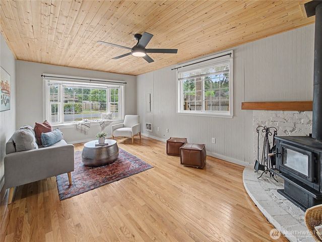 11822 Carter Avenue SW, Port Orchard, WA 98367