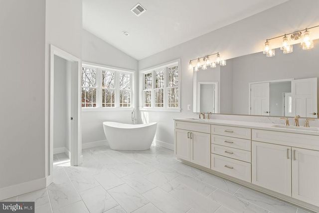 5903 COPPER MILL DR, Fredericksburg, VA 22407