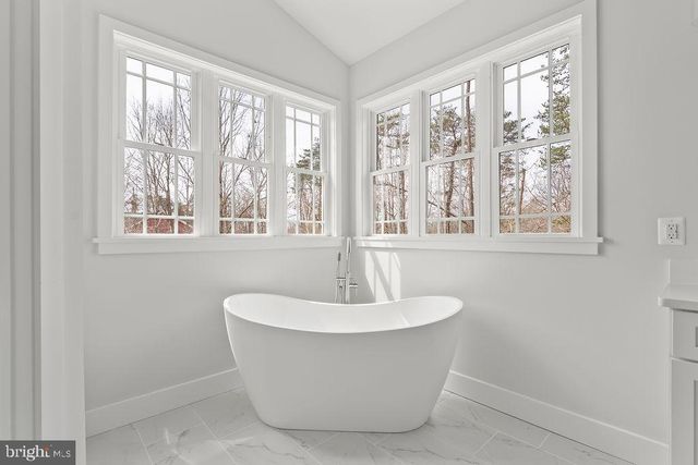 5903 COPPER MILL DR, Fredericksburg, VA 22407