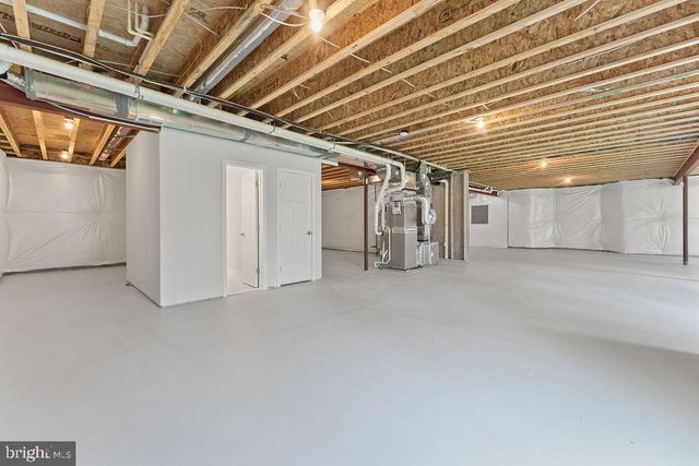 5903 COPPER MILL DR, Fredericksburg, VA 22407