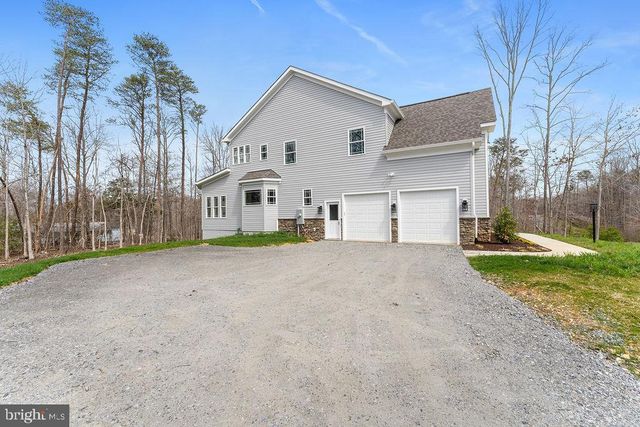 5903 COPPER MILL DR, Fredericksburg, VA 22407