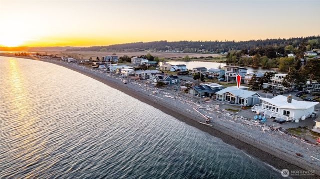 121 Keystone Avenue, Coupeville, WA 98239