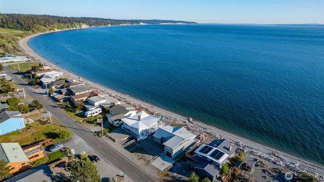 121 Keystone Avenue, Coupeville, WA 98239