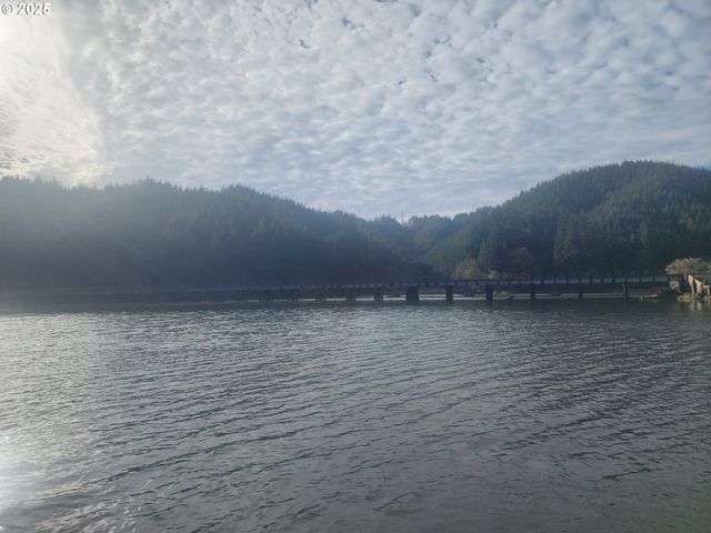 0 N Tenmile, Lakeside, OR 97449