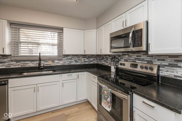 421 E City Center Drive, Carmel, IN 46032