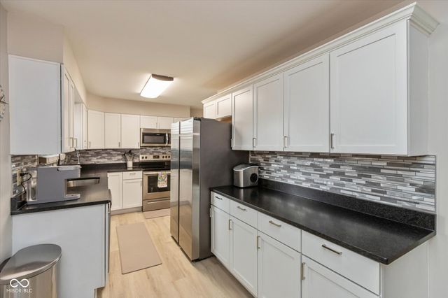 421 E City Center Drive, Carmel, IN 46032