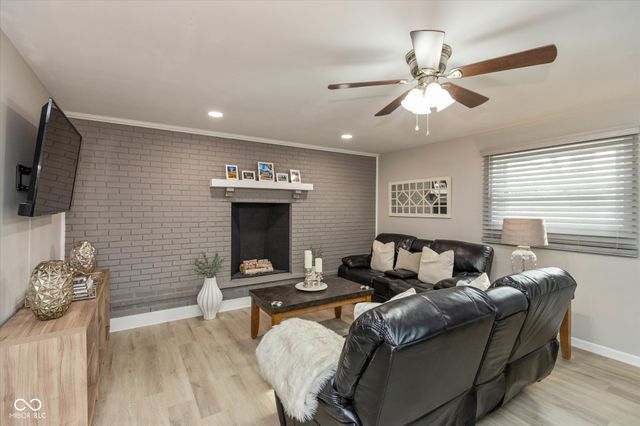 421 E City Center Drive, Carmel, IN 46032