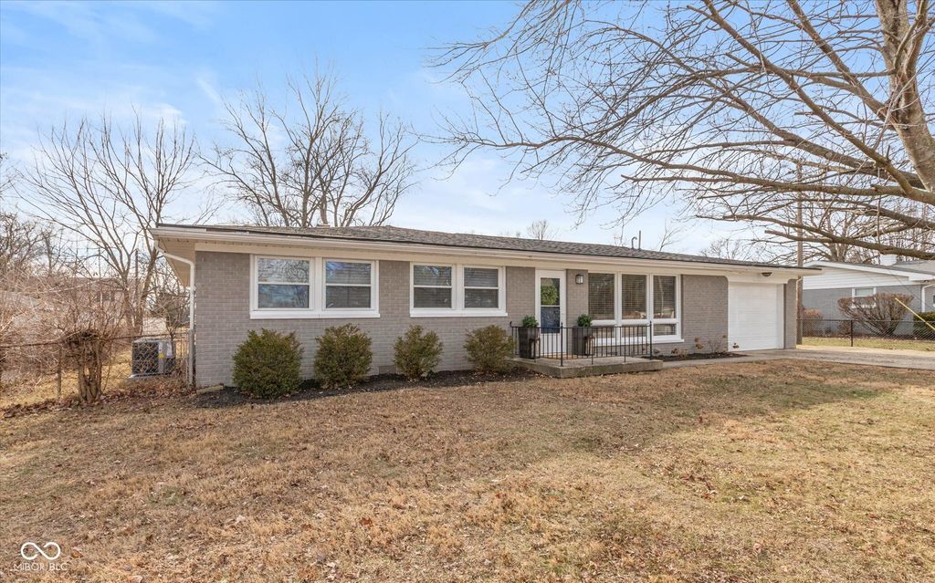 421 E City Center Drive, Carmel, IN 46032