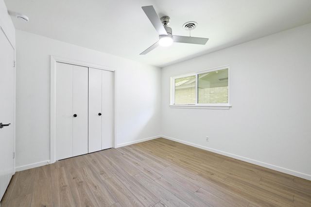 5912 Highland Hills DR, Austin, TX 78731