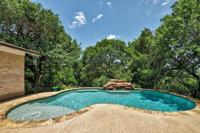 5912 Highland Hills DR, Austin, TX 78731