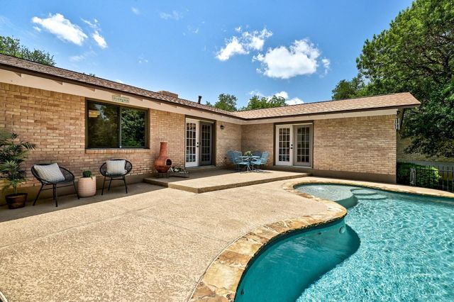 5912 Highland Hills DR, Austin, TX 78731