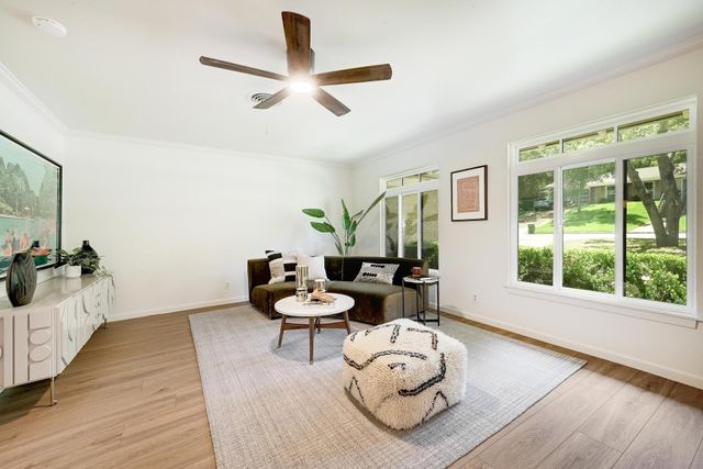 5912 Highland Hills DR, Austin, TX 78731