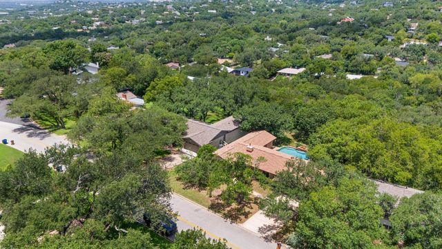 5912 Highland Hills DR, Austin, TX 78731