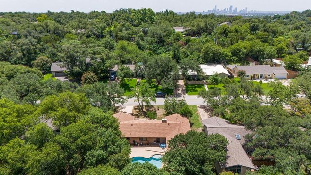 5912 Highland Hills DR, Austin, TX 78731